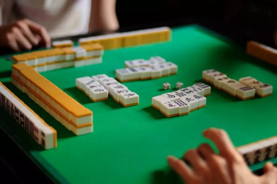 2分钟秒懂！网易棋牌麻将其实是有挂的(能控制输赢吗)