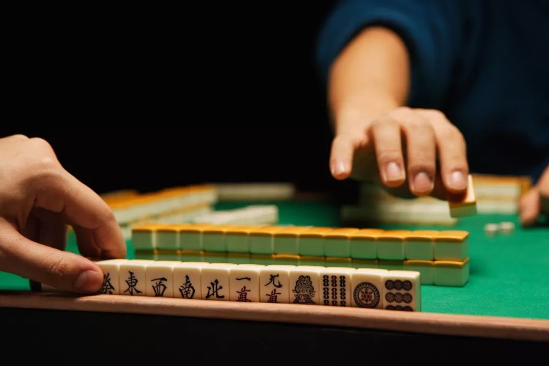 打麻将可以开挂吗犯法吗（打麻将用挂会被发现吗）