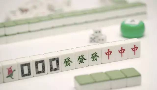 中至麻将漏洞（中至麻将违法吗）