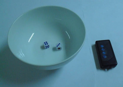 厉害了!有办法可以看穿陶瓷杯碗里的色子《新浪科技 讲解窍门》