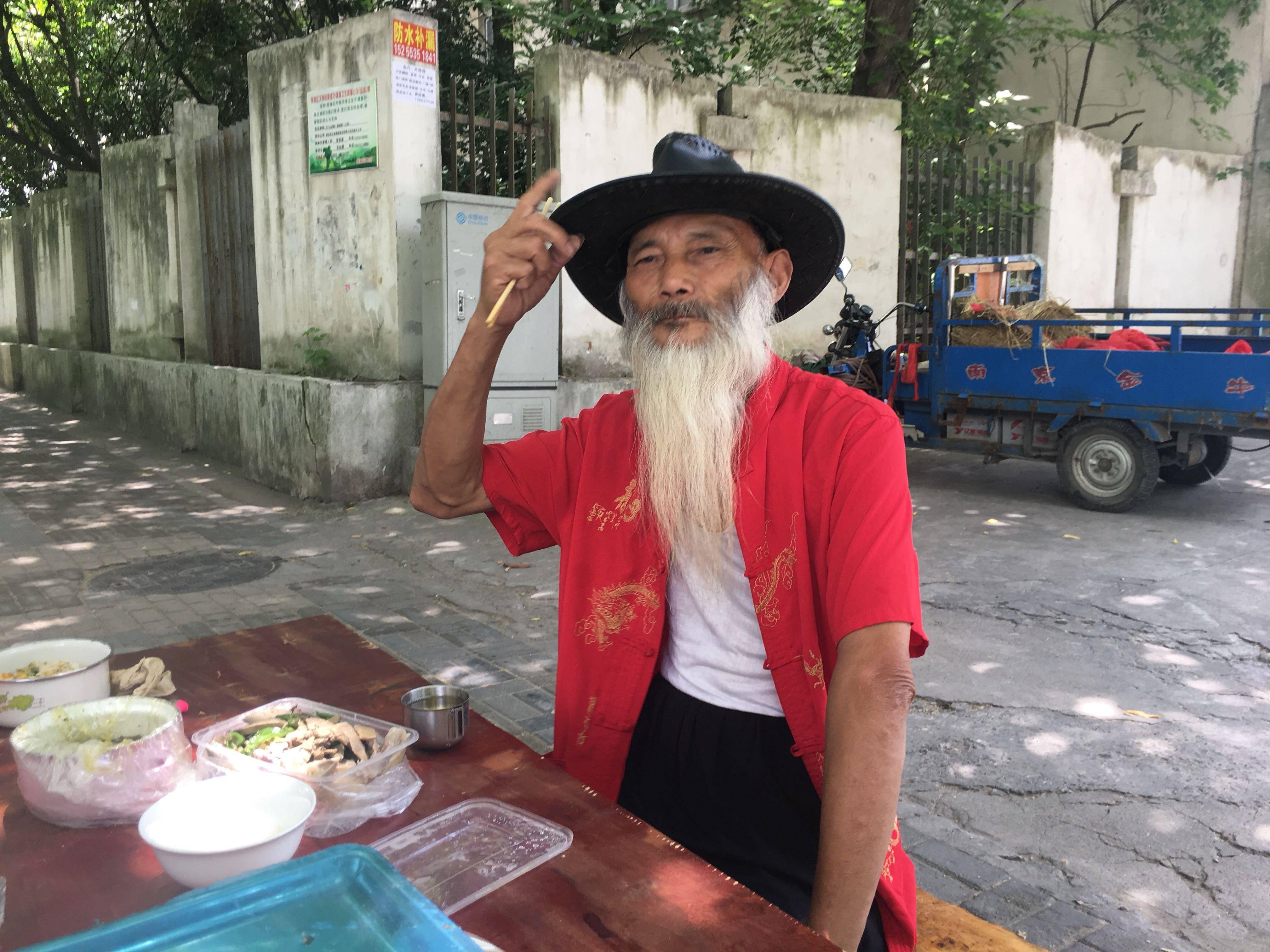新教你‘‘闲来湖南跑胡子开挂设备软件方法(确实有挂)-知乎