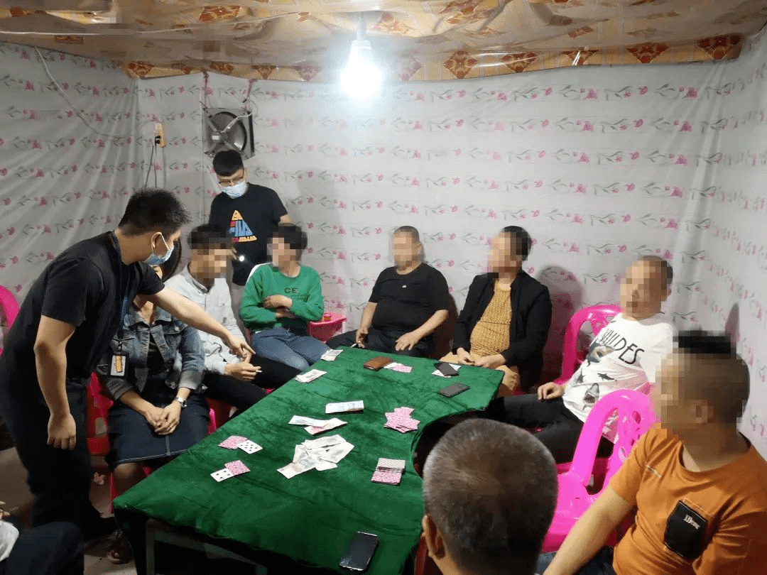 新教你‘‘玩梭哈普通扑克牌手法技术学习“推荐1个购买渠道