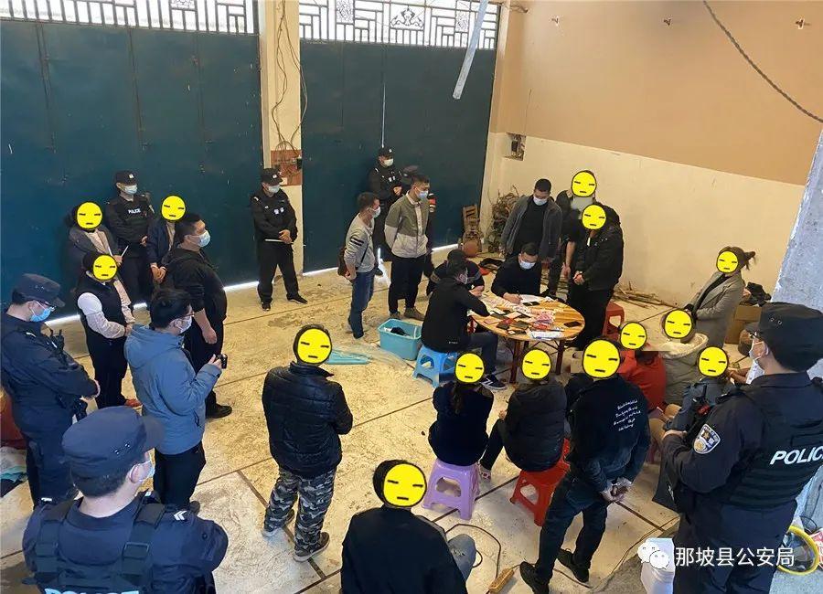 5分钟教会你“新且实用普通扑克牌玩三公简单出qian方法“推荐2个购买渠道