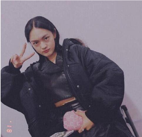 女配在娱乐圈全程开挂（女配她在娱乐圈全程开挂）