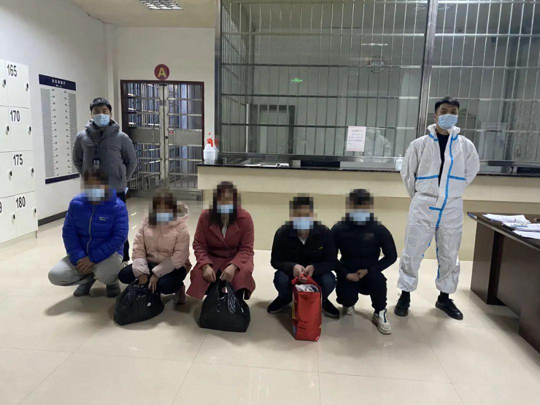 一分钟教你“实用扑克牌打三公作假机子“推荐9个购买渠道