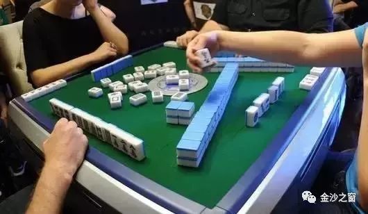 打四川巴蜀手机麻将开挂犯法吗（打四川巴蜀手机麻将开挂犯法吗判几年）