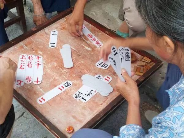 打桂林字牌可以开挂吗（打桂林字牌可以挣钱吗）