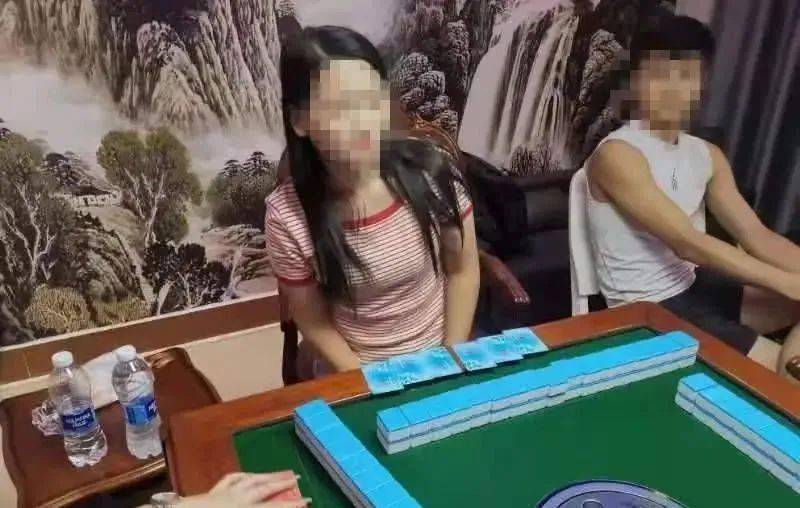 打麻将开挂的电影名字叫啥（播放打麻将的电影）