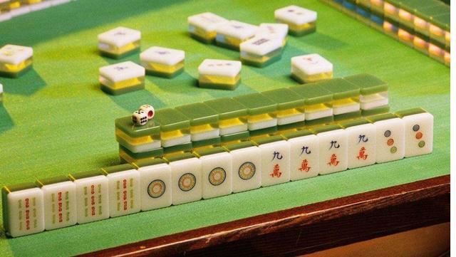 打麻将挂什么黄金好一点（打麻将带黄金能招财吗）