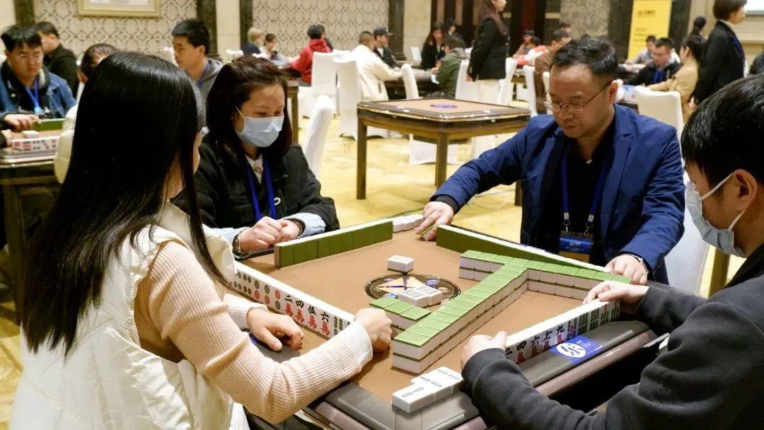 「热点资讯」识别微乐麻将有挂么必赢-哔哩哔哩 